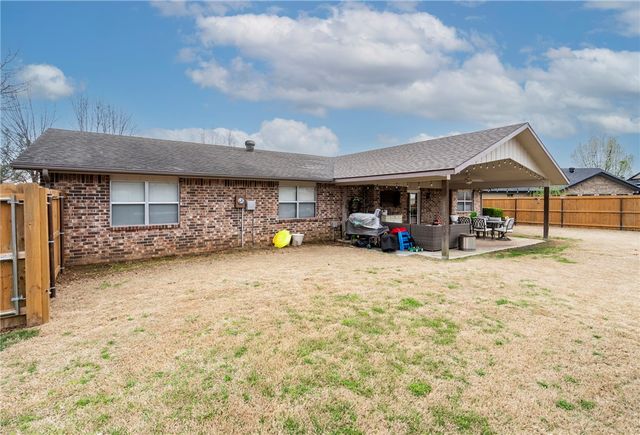 1405 W Mimosa Street, Rogers, AR 72758