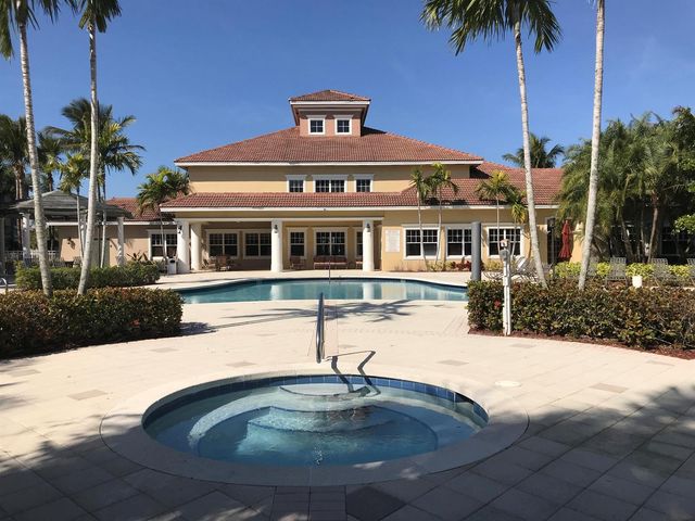 6378 Emerald Dunes Drive 303, West Palm Beach, FL 33411