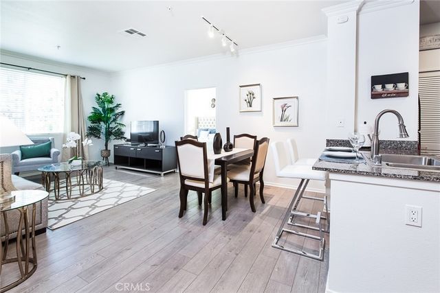 2117 Scholarship, Irvine, CA 92612