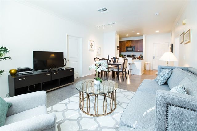 2117 Scholarship, Irvine, CA 92612