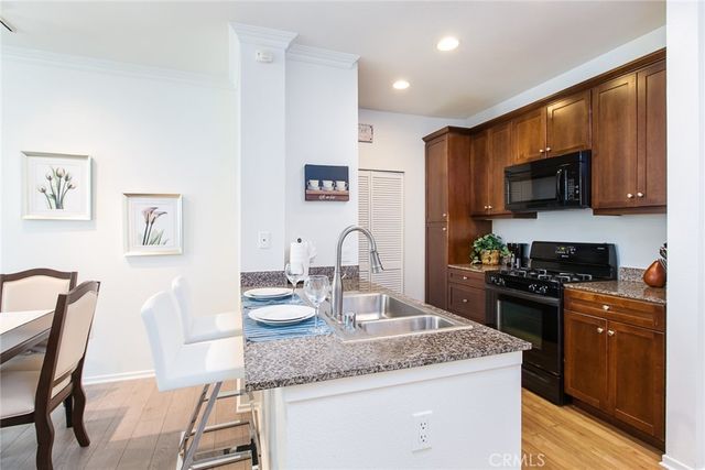 2117 Scholarship, Irvine, CA 92612