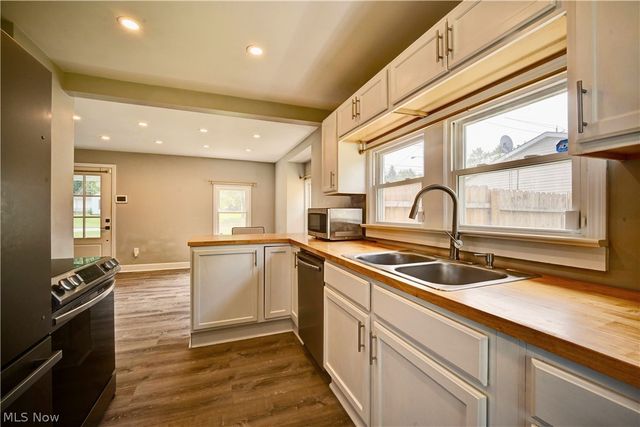 1624 Breiding Road, Akron, OH 44310