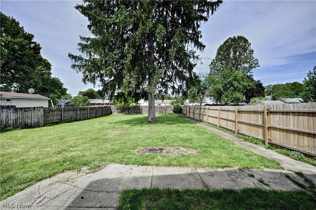 1624 Breiding Road, Akron, OH 44310