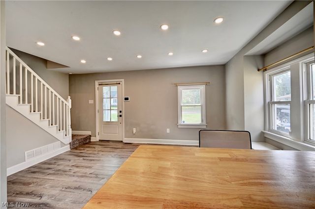 1624 Breiding Road, Akron, OH 44310