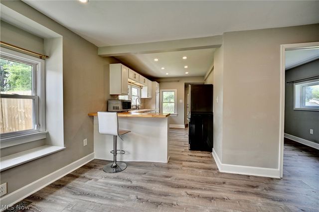 1624 Breiding Road, Akron, OH 44310