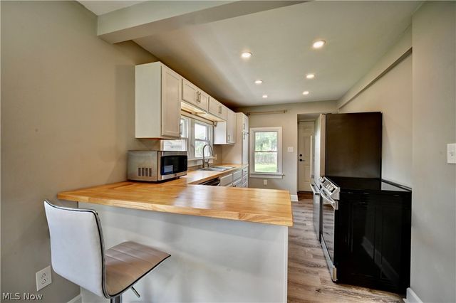 1624 Breiding Road, Akron, OH 44310