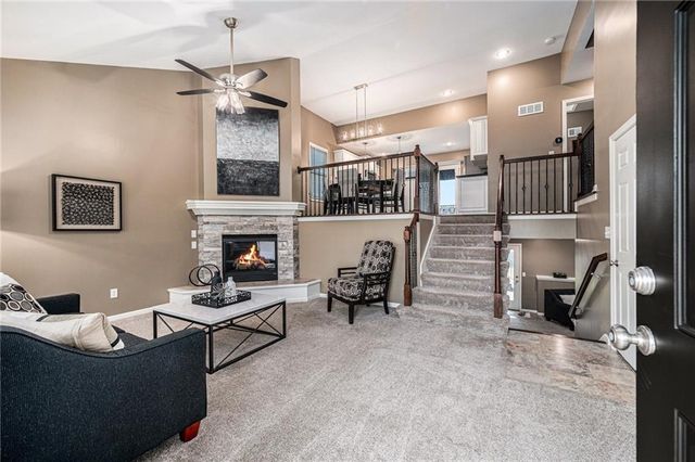 12386 S Lincoln Street, Olathe, KS 66061