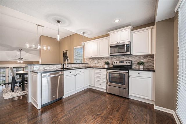 12386 S Lincoln Street, Olathe, KS 66061