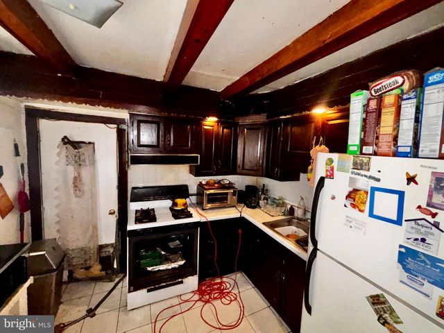 5736 N 7TH ST, Philadelphia, PA 19120