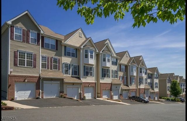 85 Conover Terrace, Lebanon Boro, NJ 08833