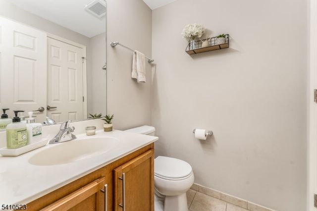 85 Conover Terrace, Lebanon Boro, NJ 08833