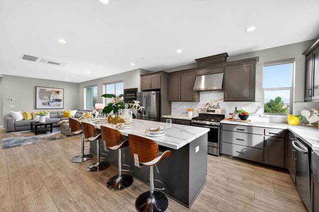 5521 Gracen Way, Dublin, CA 94568