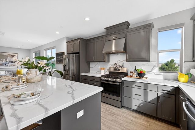 5521 Gracen Way, Dublin, CA 94568