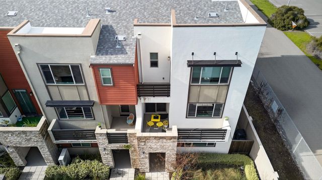 5521 Gracen Way, Dublin, CA 94568