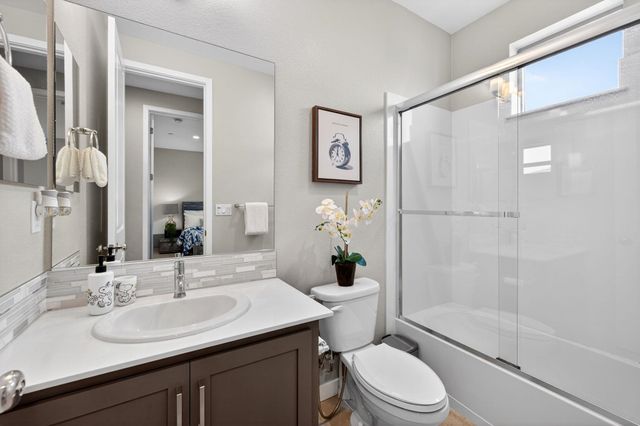 5521 Gracen Way, Dublin, CA 94568