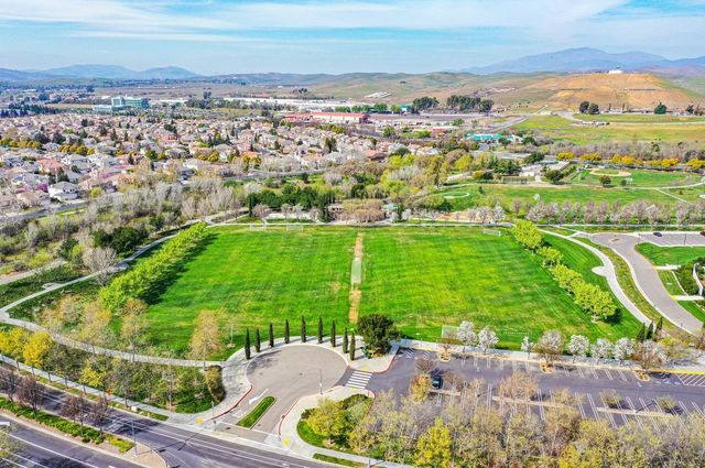 5521 Gracen Way, Dublin, CA 94568