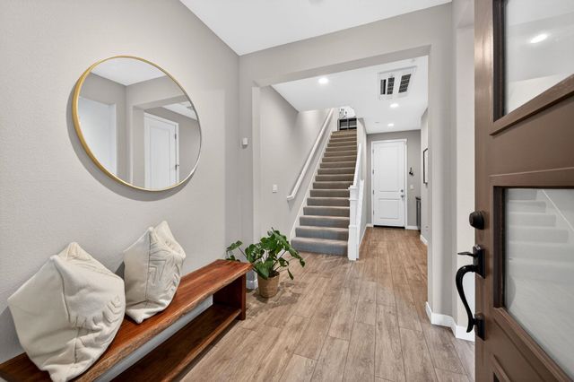 5521 Gracen Way, Dublin, CA 94568