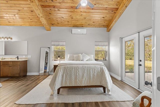 539 NW 5th Avenue, Steinhatchee, FL 32359