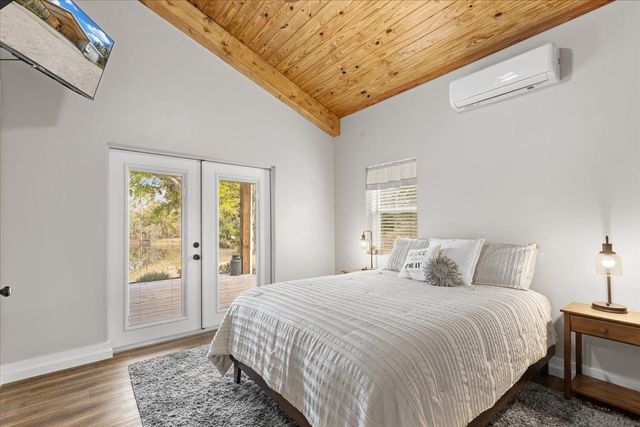 539 NW 5th Avenue, Steinhatchee, FL 32359