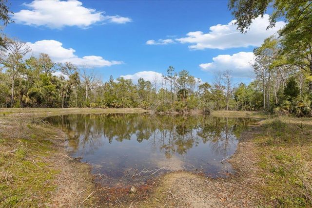 539 NW 5th Avenue, Steinhatchee, FL 32359