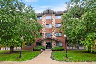 2311 183rd Street 104, Homewood, IL 60430