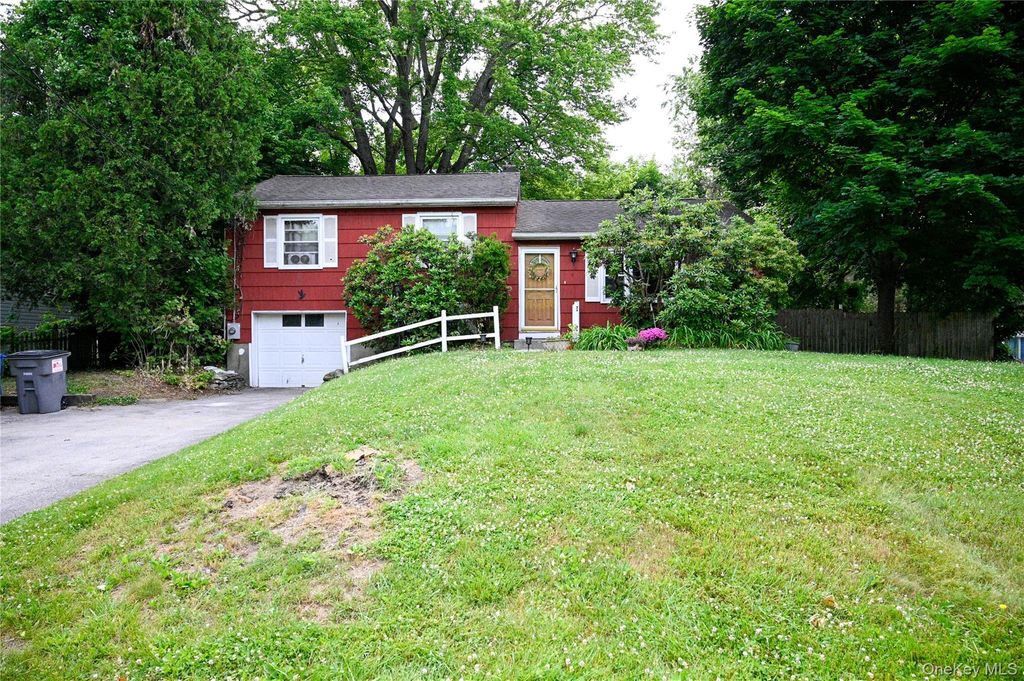 7 Monitor Road, Poughkeepsie, NY 12603