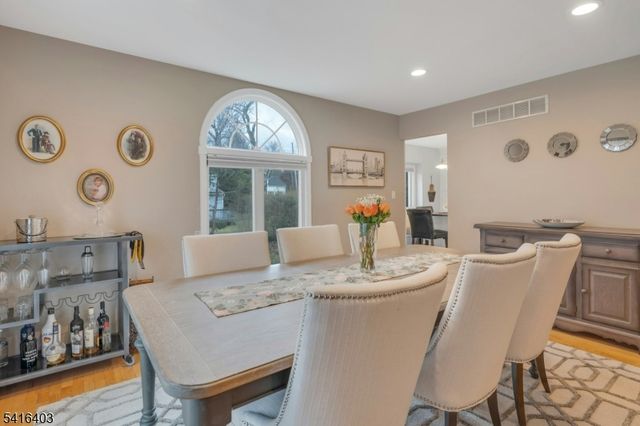 7 Meadow View Lane Ondo, Berkeley Heights Twp., NJ 07922