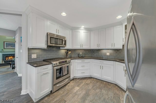 7 Meadow View Lane Ondo, Berkeley Heights Twp., NJ 07922