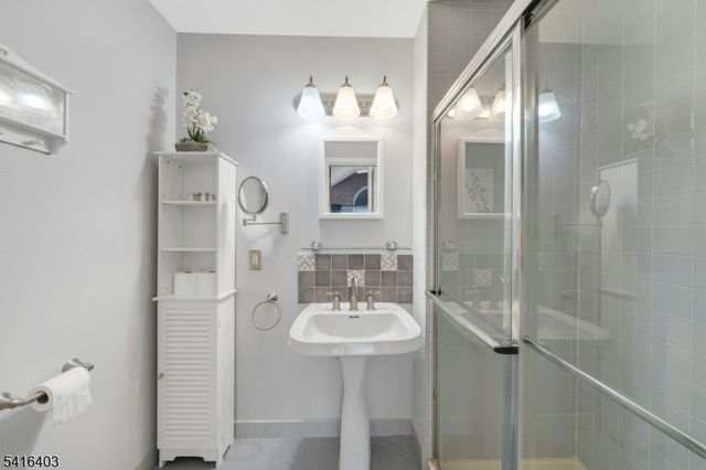 7 Meadow View Lane Ondo, Berkeley Heights Twp., NJ 07922