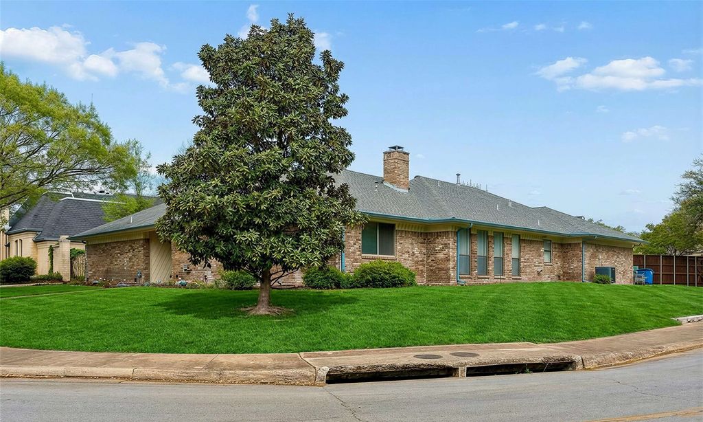 16239 Shadybank Drive, Dallas, TX 75248