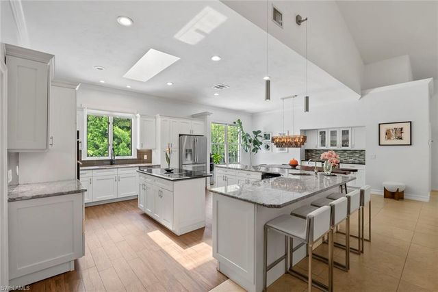 5730 Golden Gate PKWY, Naples, FL 34116