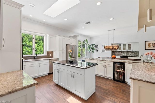 5730 Golden Gate PKWY, Naples, FL 34116