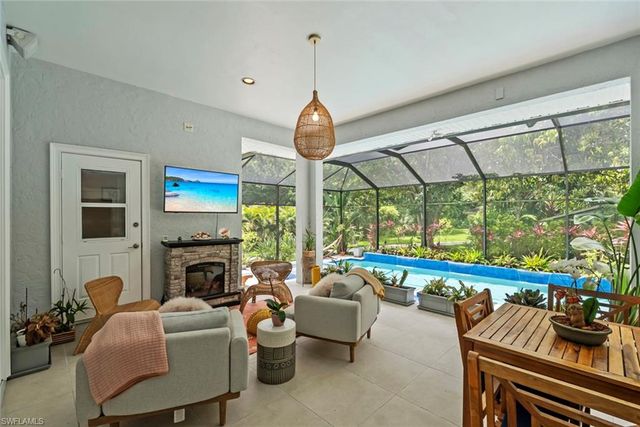 5730 Golden Gate PKWY, Naples, FL 34116