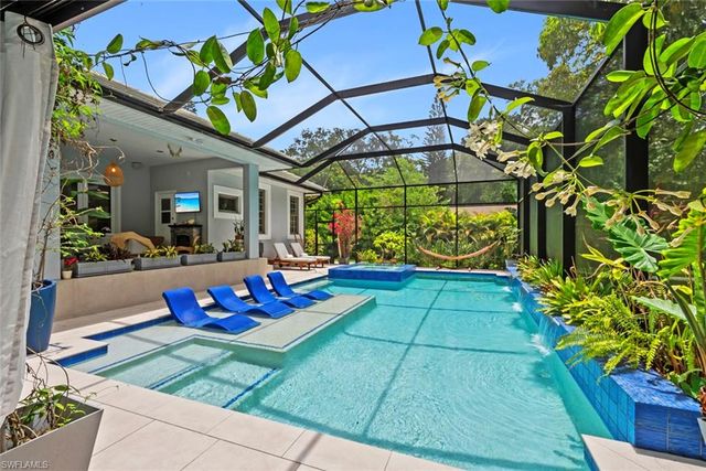 5730 Golden Gate PKWY, Naples, FL 34116