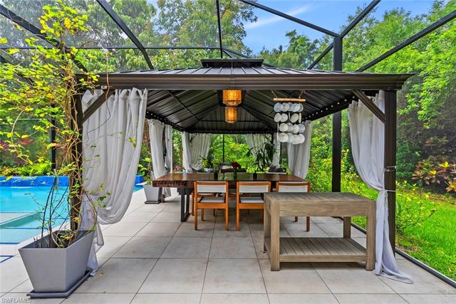 5730 Golden Gate PKWY, Naples, FL 34116