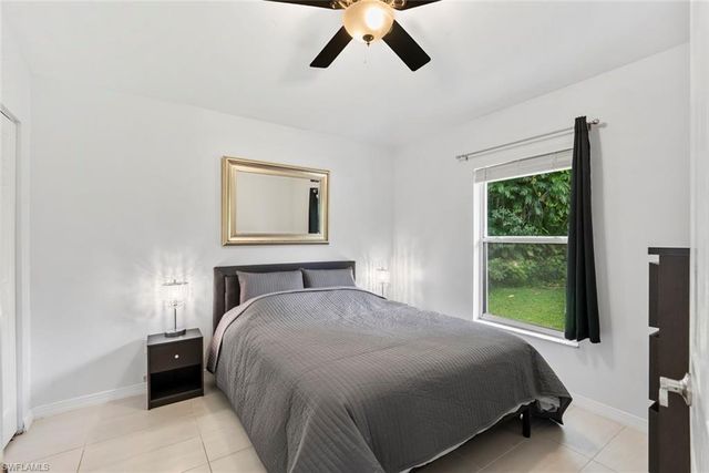 5730 Golden Gate PKWY, Naples, FL 34116