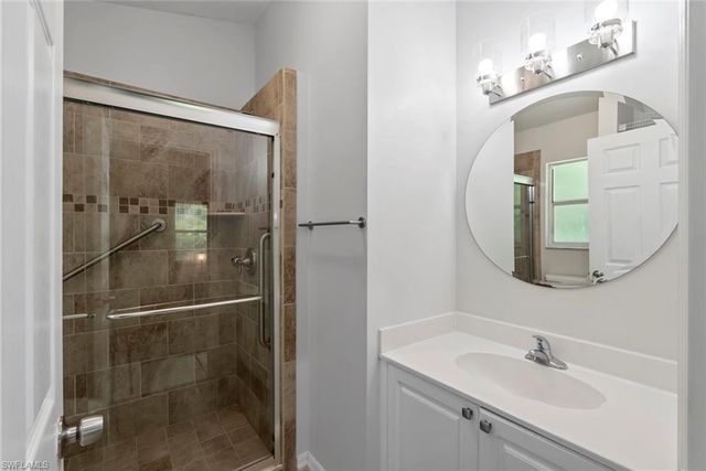 5730 Golden Gate PKWY, Naples, FL 34116