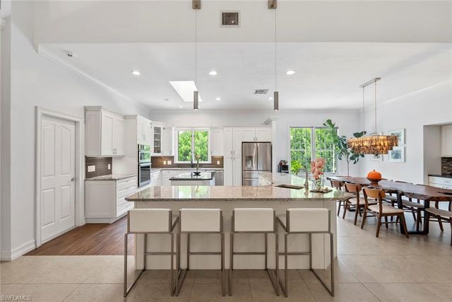 5730 Golden Gate PKWY, Naples, FL 34116