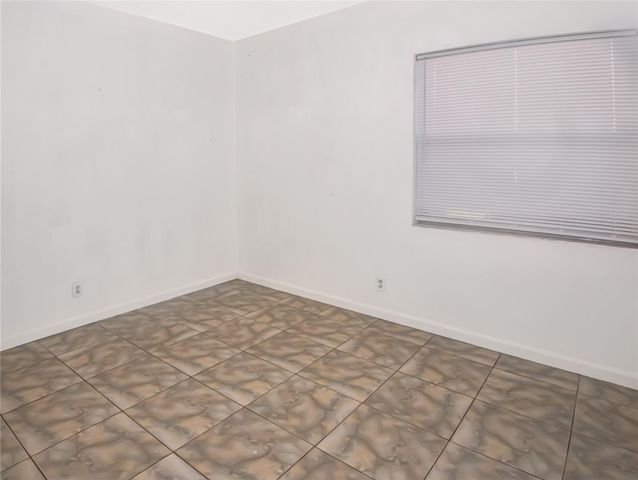 2361 NE 10th St 3, Pompano Beach, FL 33062