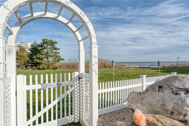 624 Vineyard Point Road, Guilford, CT 06437