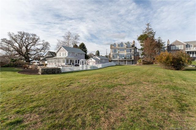 624 Vineyard Point Road, Guilford, CT 06437
