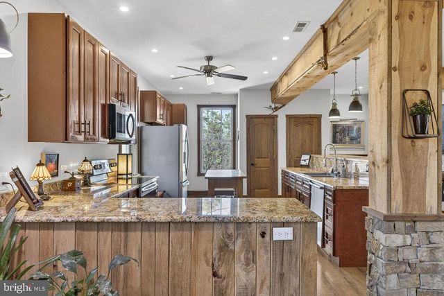 40 ANGEL KISS LN, Castleton, VA 22716