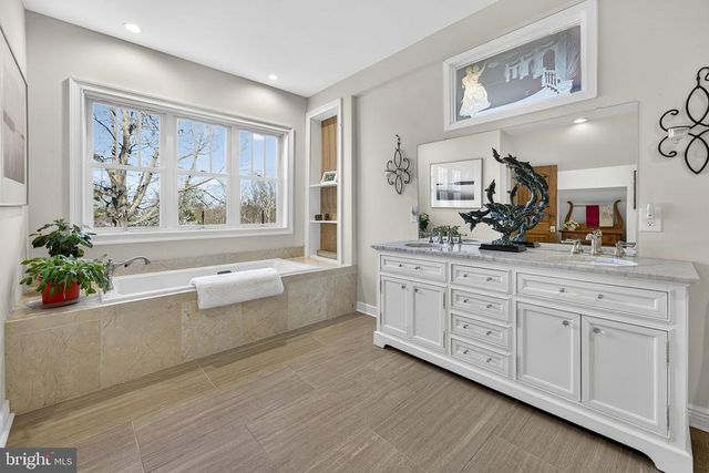 40 ANGEL KISS LN, Castleton, VA 22716