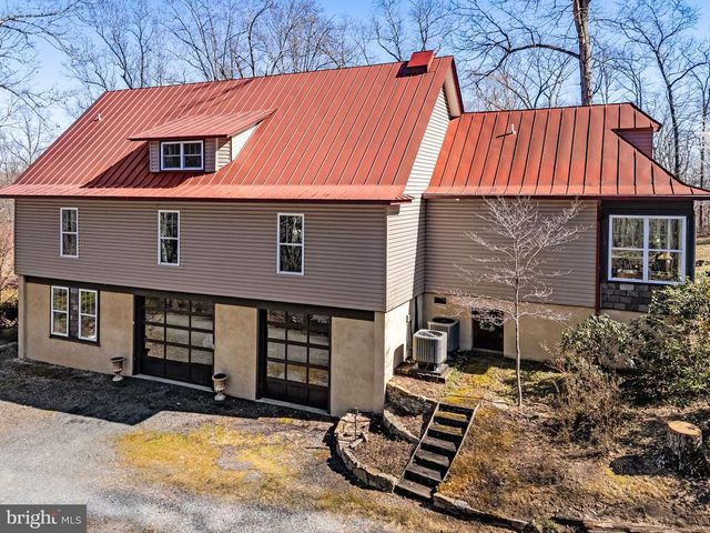40 ANGEL KISS LN, Castleton, VA 22716