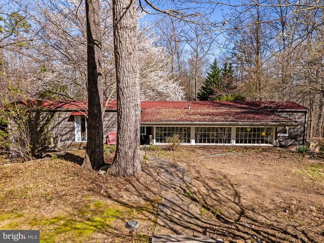 40 ANGEL KISS LN, Castleton, VA 22716