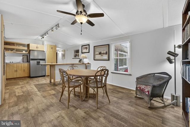40 ANGEL KISS LN, Castleton, VA 22716