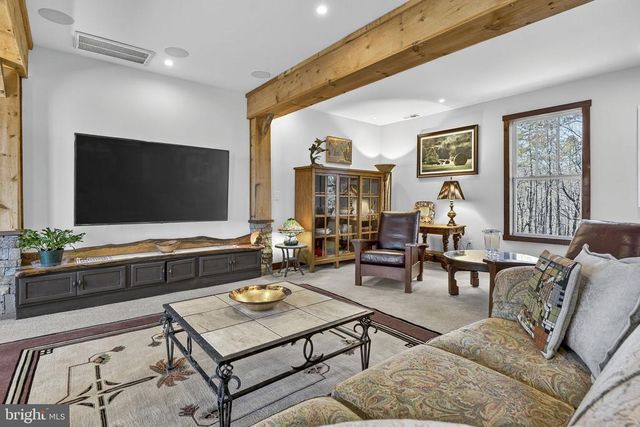 40 ANGEL KISS LN, Castleton, VA 22716