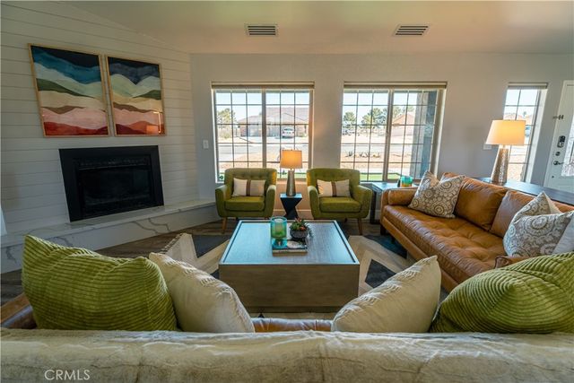 4694 Saddlehorn, 29 Palms, CA 92277