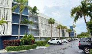 879 NE 195th Street Apt 227, Miami, FL 33179