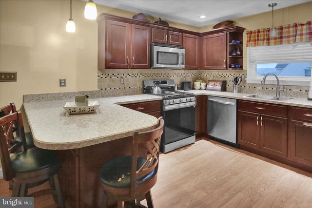 430 SUMMIT AVE, Reading, PA 19607